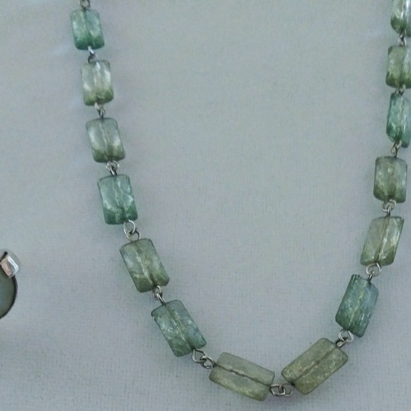 Vintage Mint Green necklace, Prehnite Silver ring - Picture 3 of 8